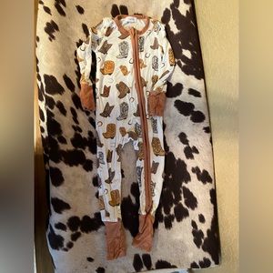 Angel Dear 6-12 convertible zippy